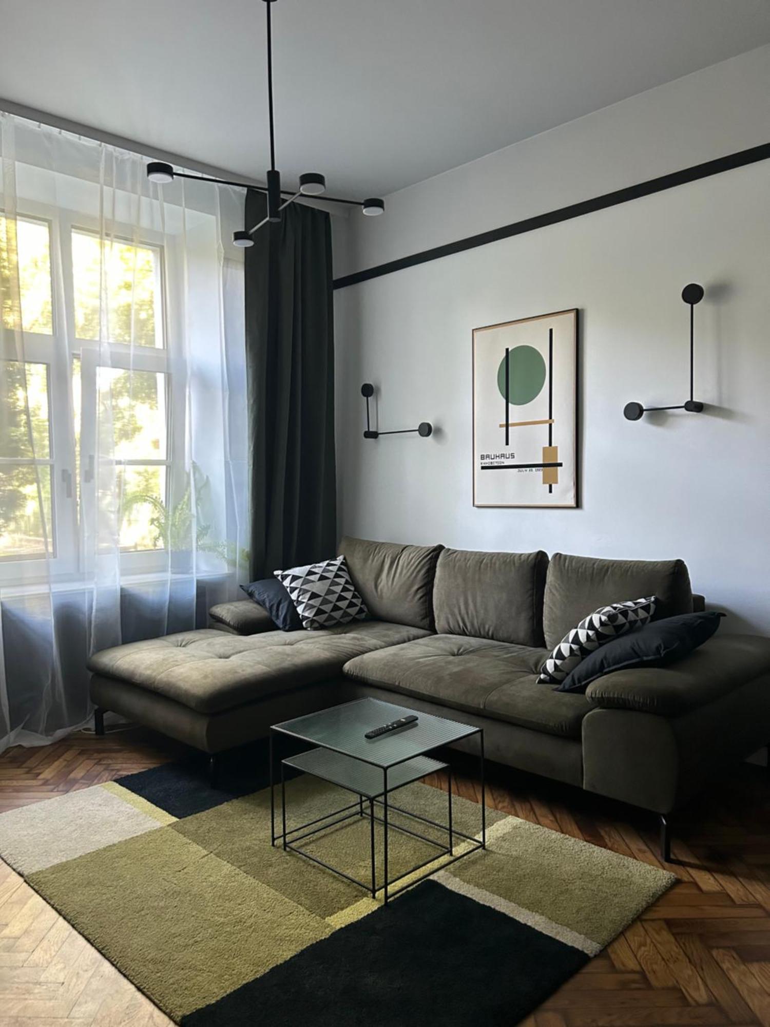 Composition No. 2 Apartment